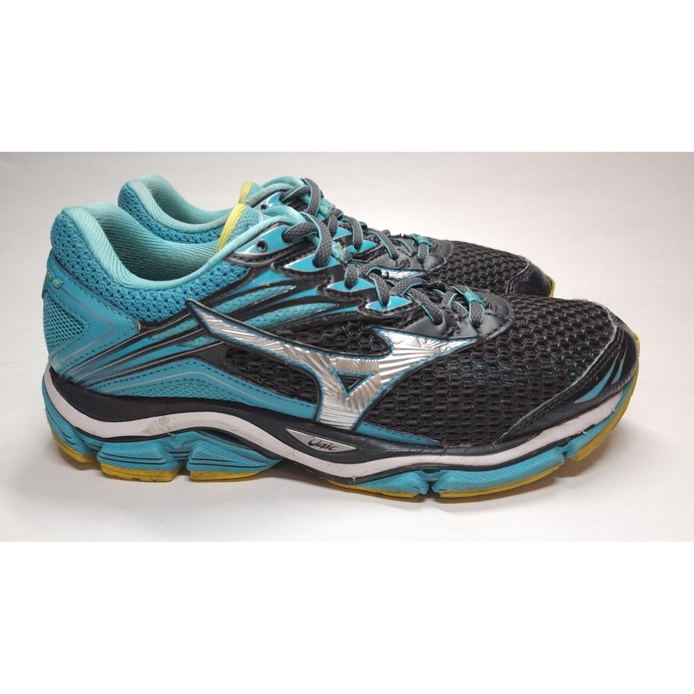 Women's Size 8.5 Mizuno Wave Sky Running Shoes Cross Trainers